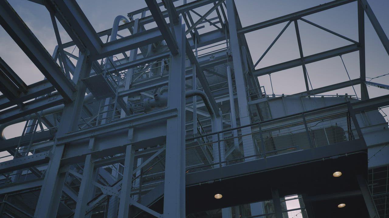 Steel structure of an industrial construction